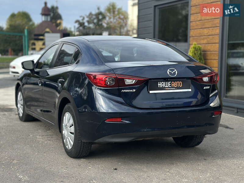 Седан Mazda 3 2014 в Шептицькому