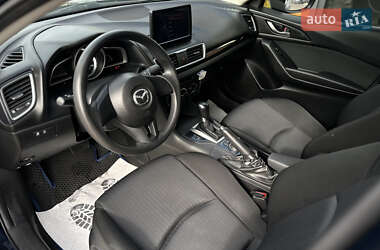 Седан Mazda 3 2014 в 