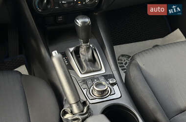 Седан Mazda 3 2014 в 