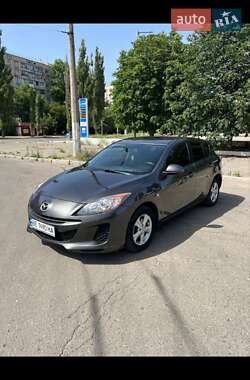 Хэтчбек Mazda 3 2012 в 