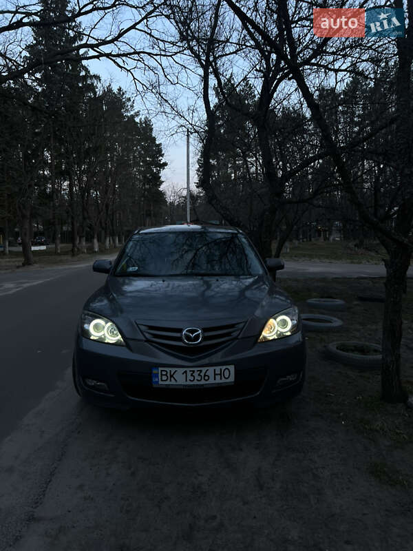 Хэтчбек Mazda 3 2007 в Радомышле