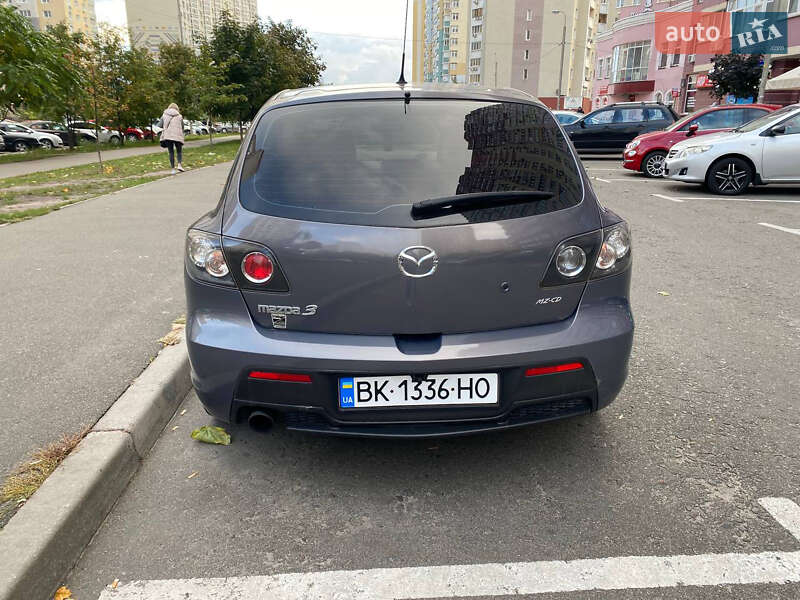 Хэтчбек Mazda 3 2007 в Радомышле