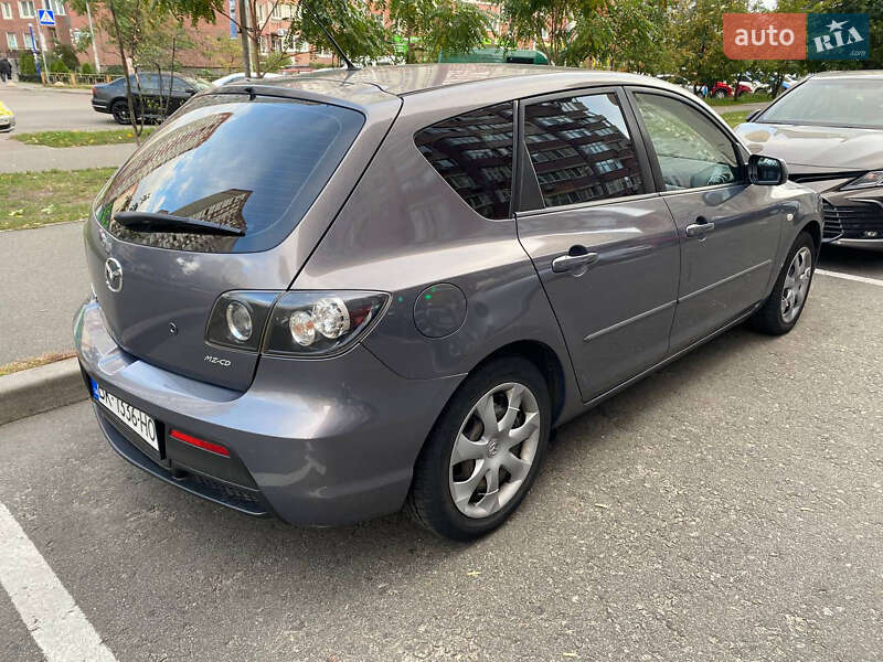 Хэтчбек Mazda 3 2007 в Радомышле