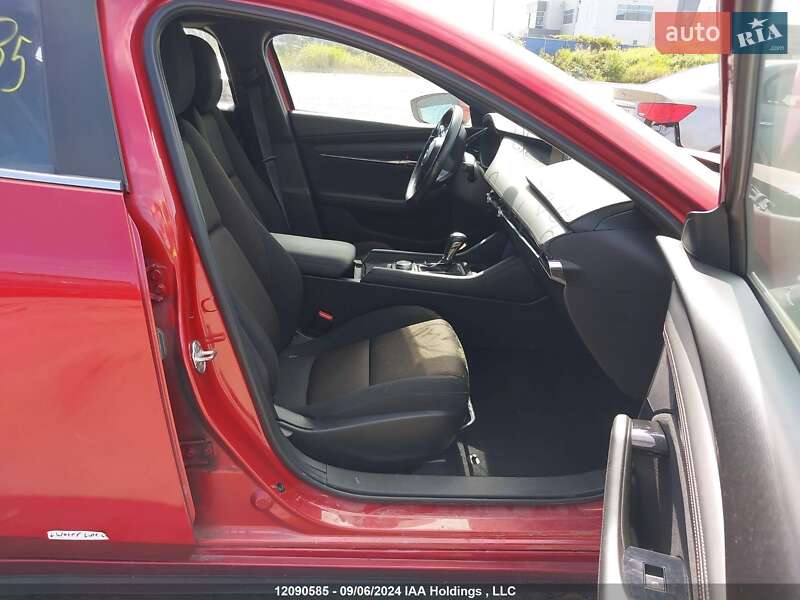 Хэтчбек Mazda 3 2019 в Ровно фото 3 Хэтчбек Mazda 3 2019 в Ровно
