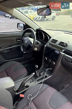 Седан Mazda 3 2005 в 