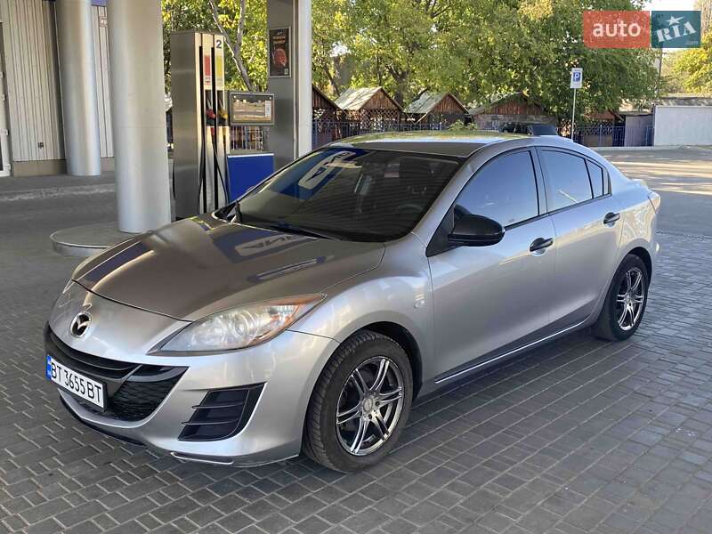Седан Mazda 3 2010 в 