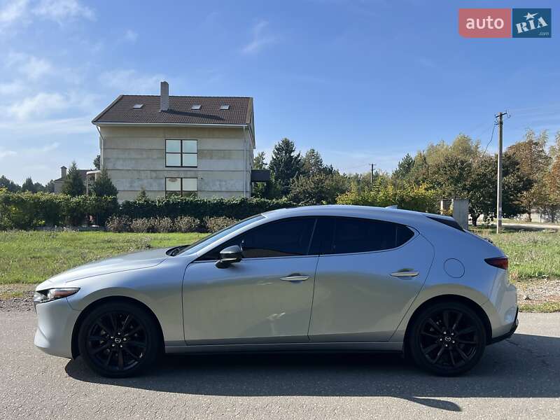 Хетчбек Mazda 3 2022 в Дніпрі