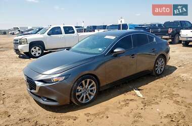 Седан Mazda 3 2023 в 