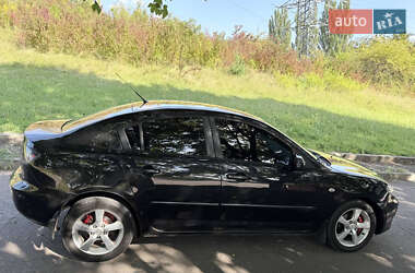 Седан Mazda 3 2006 в 