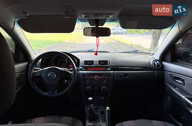 Седан Mazda 3 2006 в 
