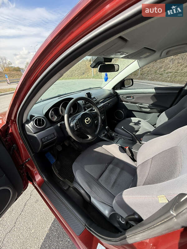 Седан Mazda 3 2009 в Полтаве