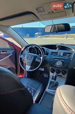 Седан Mazda 3 2011 в 