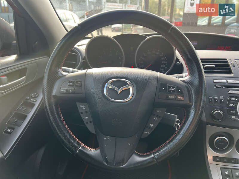 Хэтчбек Mazda 3 2010 в Полтаве