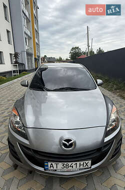 Хэтчбек Mazda 3 2010 в Надворной