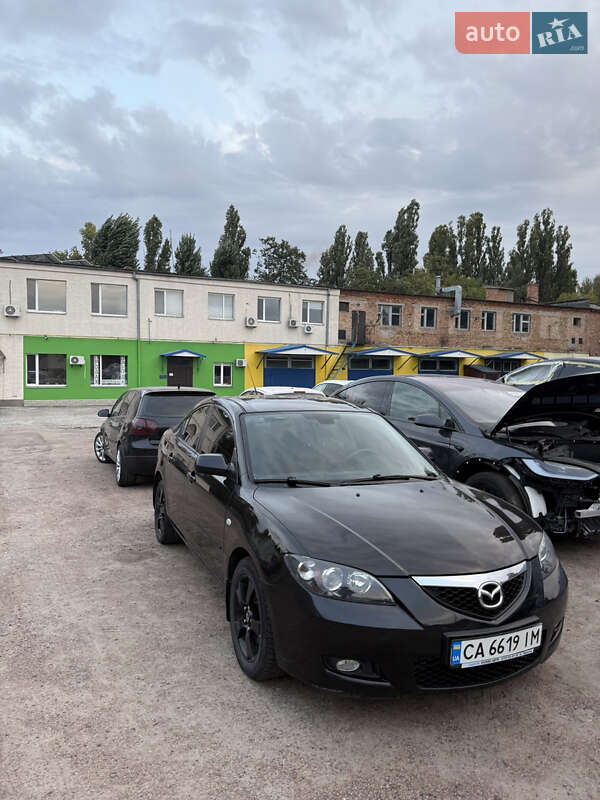 Седан Mazda 3 2008 в 