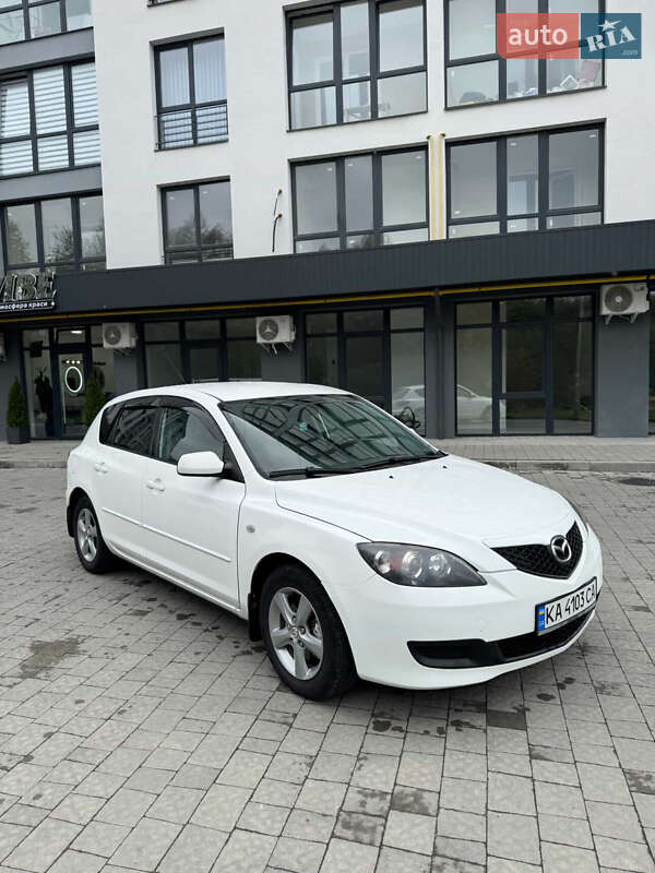 Хетчбек Mazda 3 2007 в  фото Хетчбек Mazda 3 2007 в