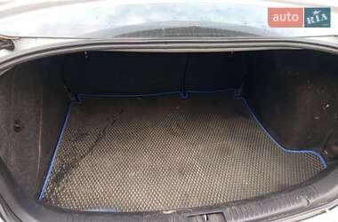 Седан Mazda 3 2004 в 