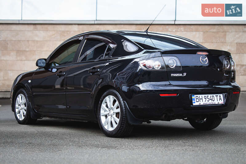 Седан Mazda 3 2008 в Киеве