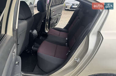 Седан Mazda 3 2006 в 