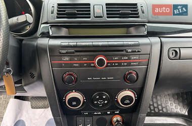 Седан Mazda 3 2006 в 
