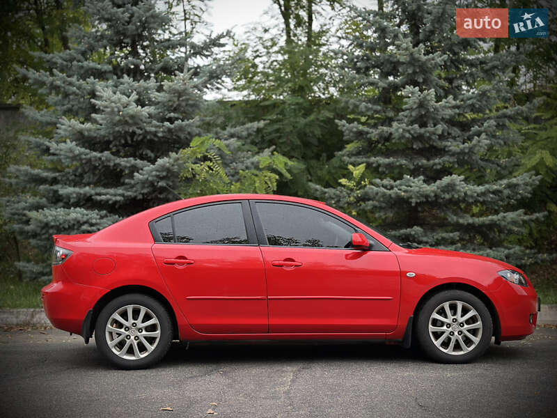 Седан Mazda 3 2008 в Киеве