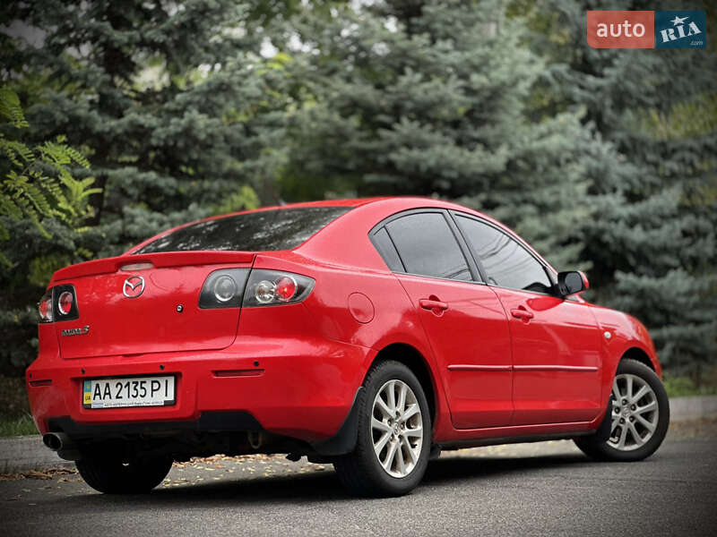 Седан Mazda 3 2008 в Киеве