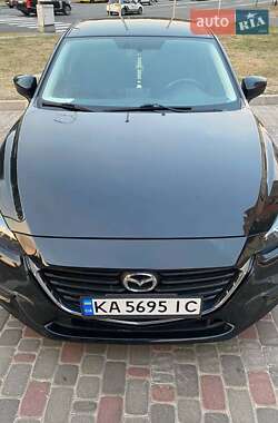 Седан Mazda 3 2016 в Львове