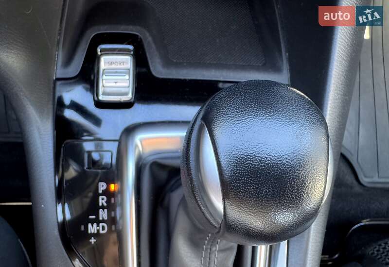 Седан Mazda 3 2016 в Львове