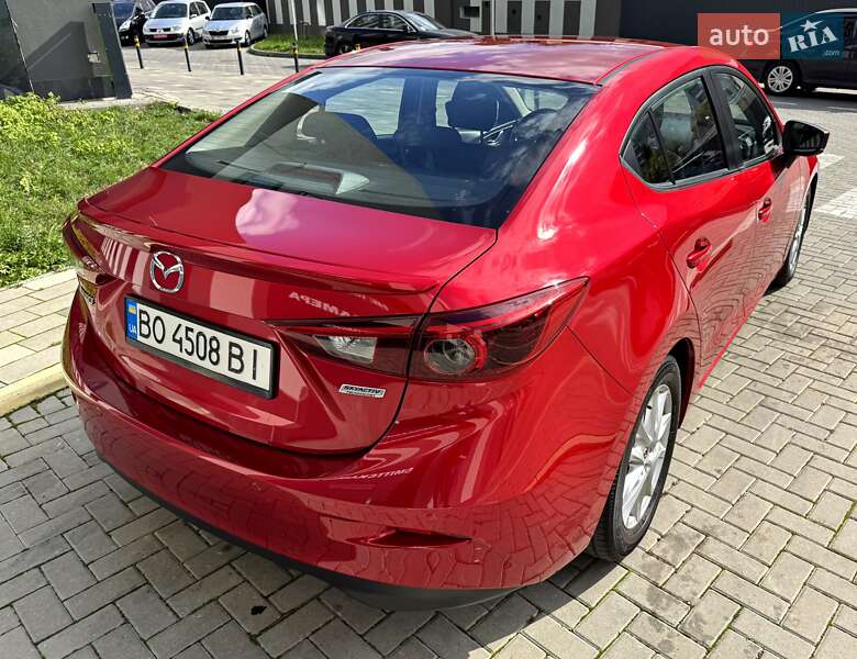 Седан Mazda 3 2016 в Львове