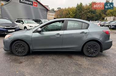 Седан Mazda 3 2012 в 