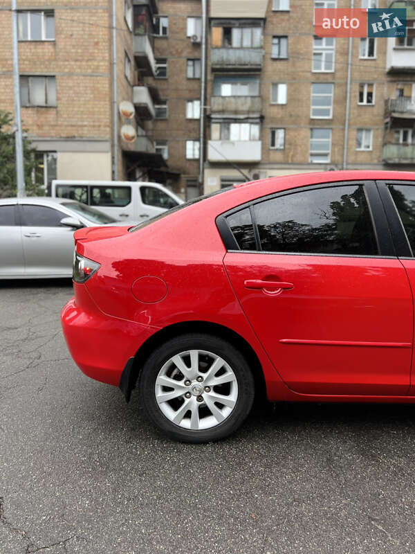 Седан Mazda 3 2008 в Киеве