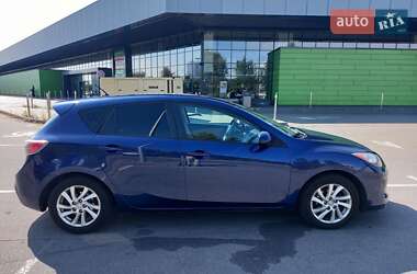 Хэтчбек Mazda 3 2012 в 
