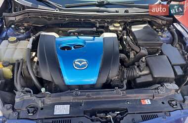 Хэтчбек Mazda 3 2012 в 