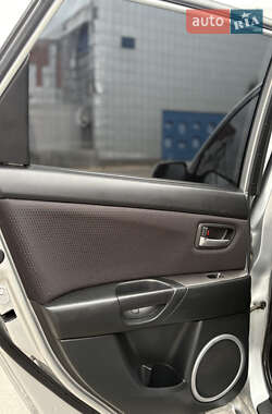 Хэтчбек Mazda 3 2006 в 