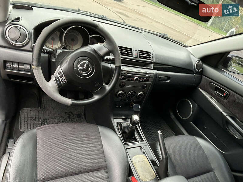 Хэтчбек Mazda 3 2007 в Ровно