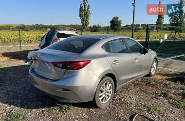 Седан Mazda 3 2016 в 