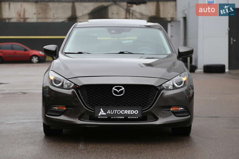 Хэтчбек Mazda 3 2017 в Киеве