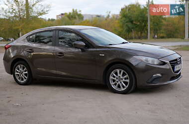Седан Mazda 3 2015 в 