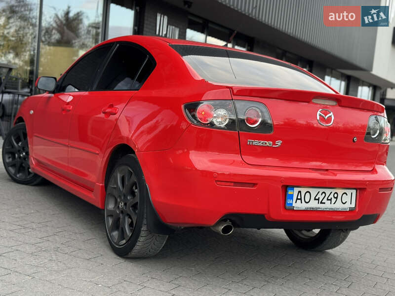 Седан Mazda 3 2007 в Ужгороде
