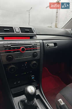 Хэтчбек Mazda 3 2003 в 