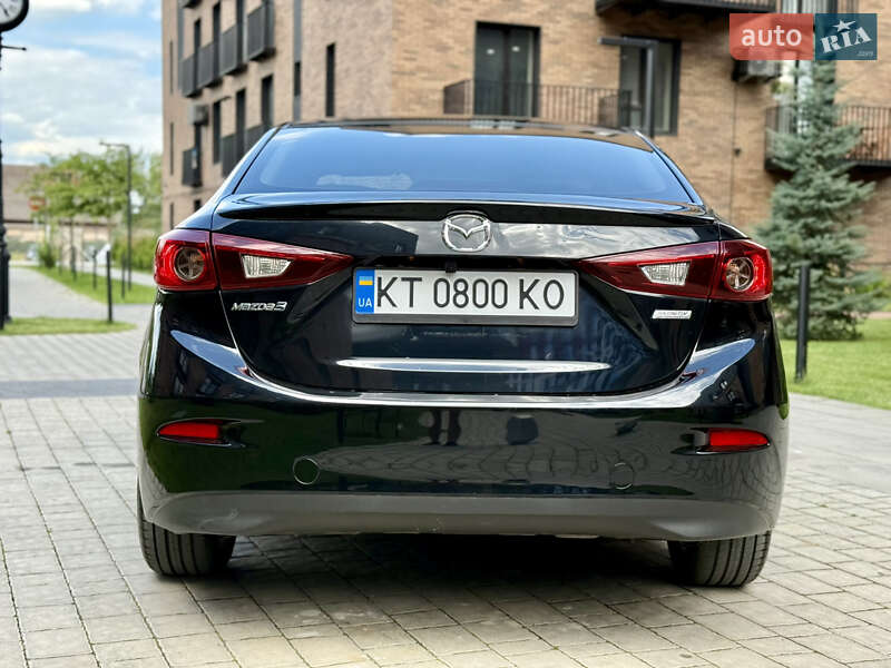 Седан Mazda 3 2013 в Ивано-Франковске
