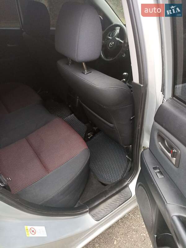 Хэтчбек Mazda 3 2005 в Шполе