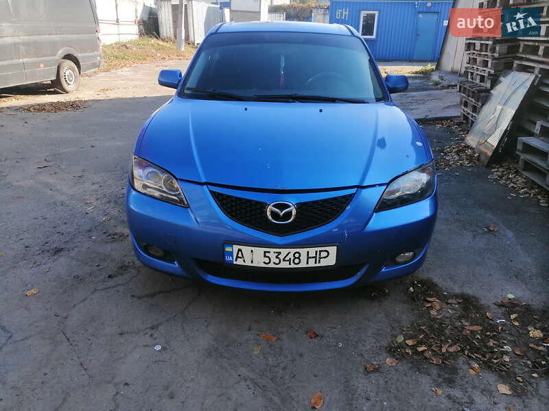 Седан Mazda 3 2004 в 