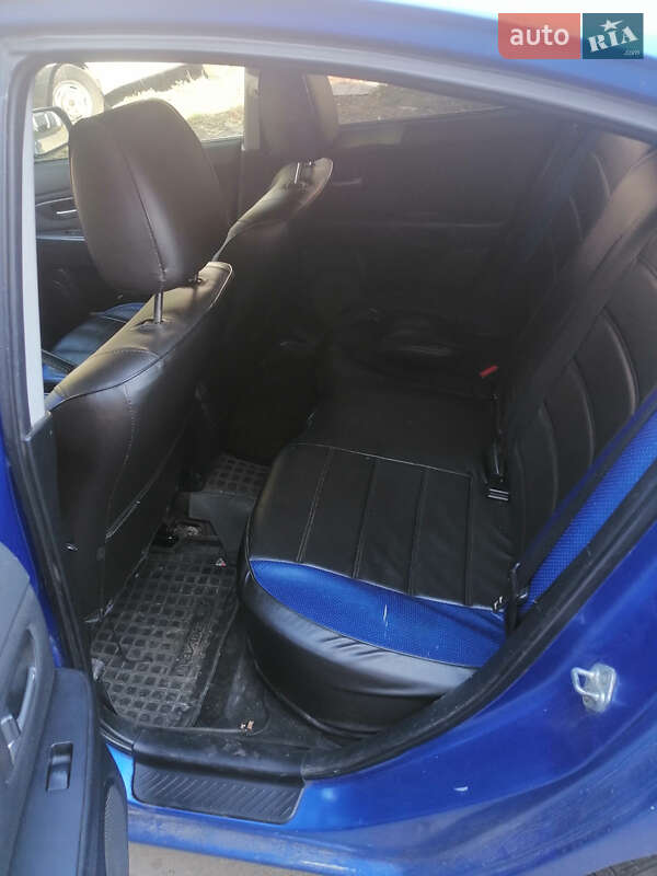 Седан Mazda 3 2004 в Василькові