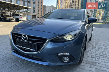 Седан Mazda 3 2015 в 