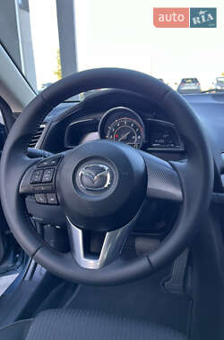 Седан Mazda 3 2015 в 