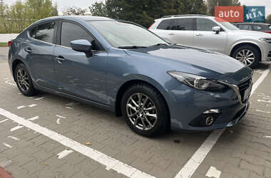 Седан Mazda 3 2015 в 