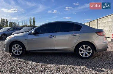 Седан Mazda 3 2009 в 