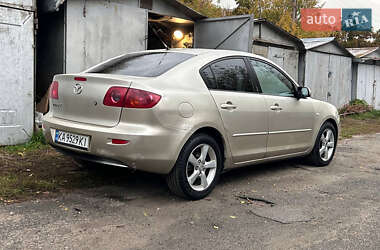 Седан Mazda 3 2004 в 