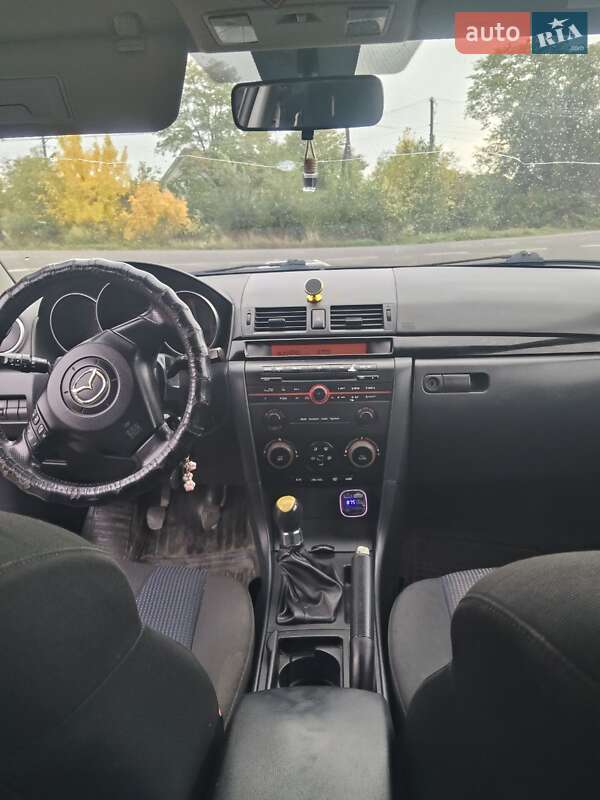 Хэтчбек Mazda 3 2004 в Арцизе